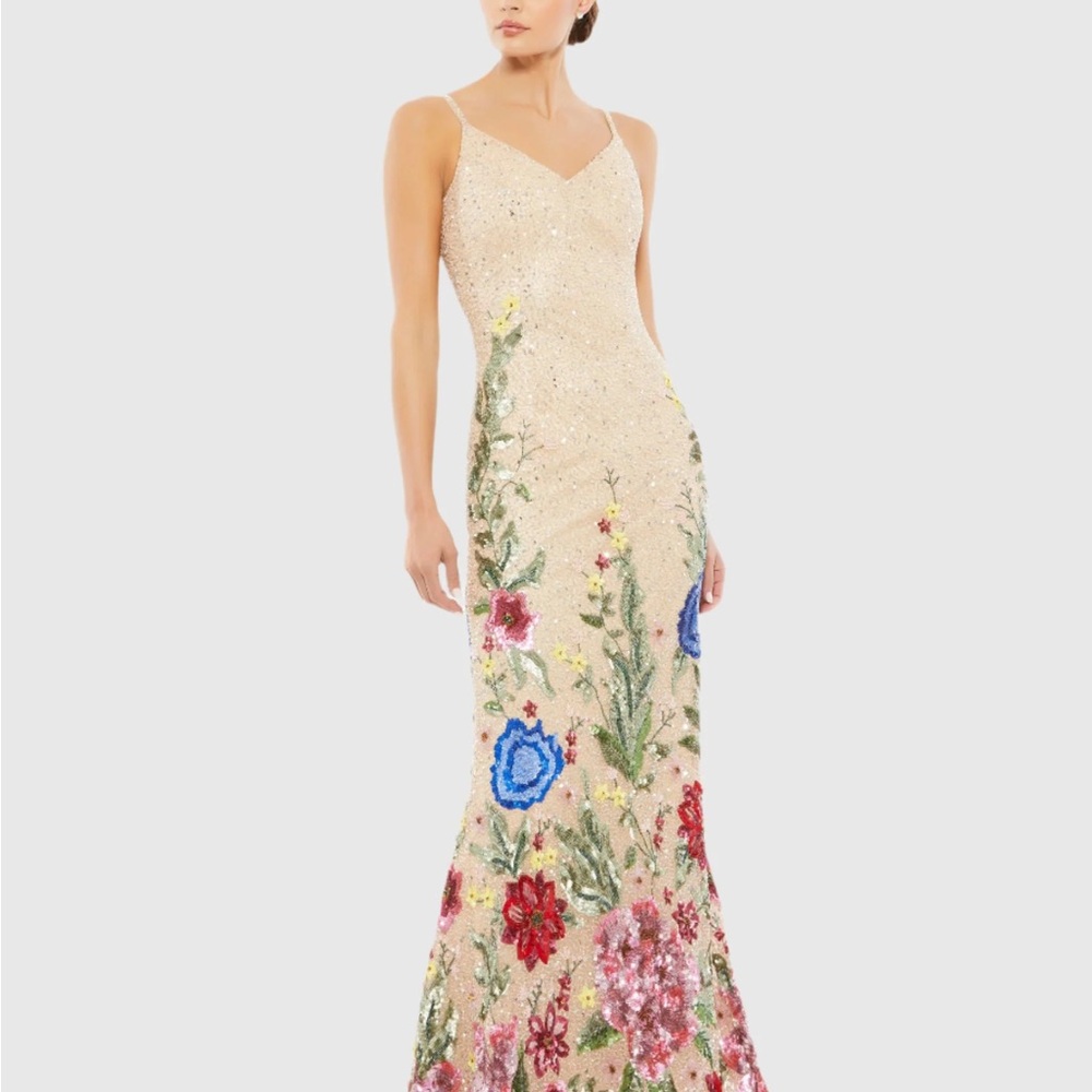 Mac Duggal Cream Spaghetti Strap Sleeveless Gown